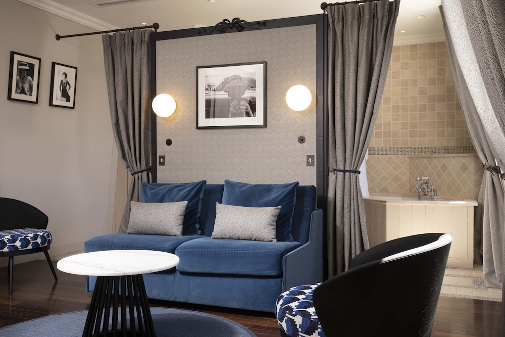 Hotel Elysee Regencia 37/50