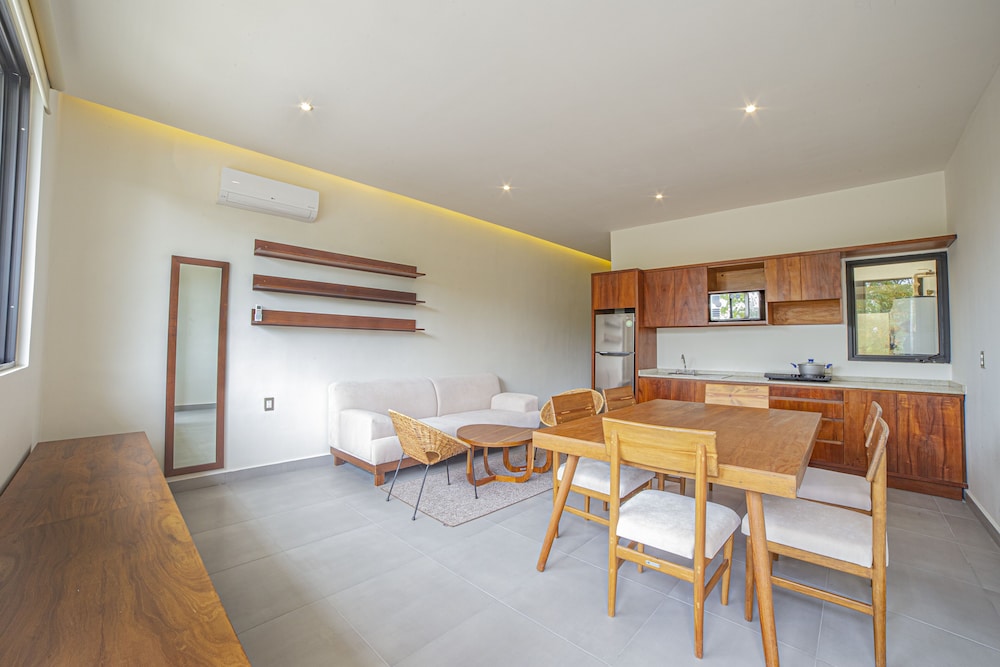 Deluxe Apartments Azure 26/33