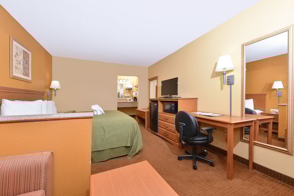Quality Inn & Suites Cartersville North 40/42