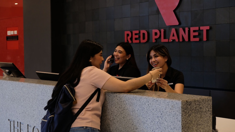 Red Planet BGC The Fort 10/50