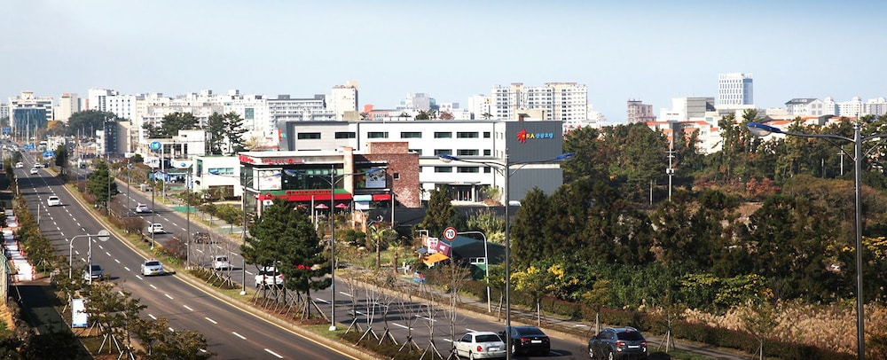 Ra Tourist Hotel 20/22