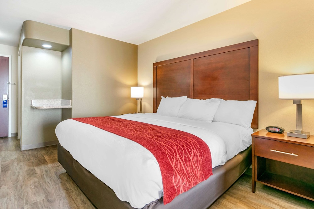 Comfort Inn and Suites Van Buren Fort Smith 12/40
