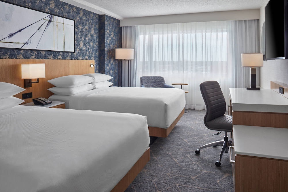 Delta Hotels By Marriott Saskatoon Downtown 7/35