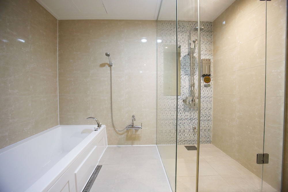 Hotel Cullinan Yongin 52/62