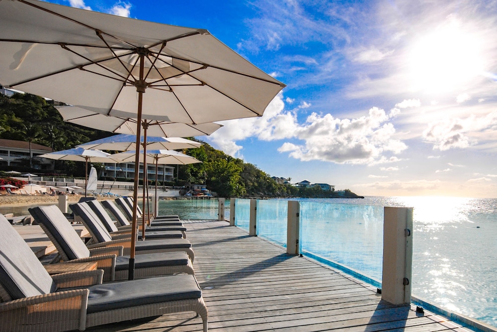 Cove Suites At Blue Waters 45/50
