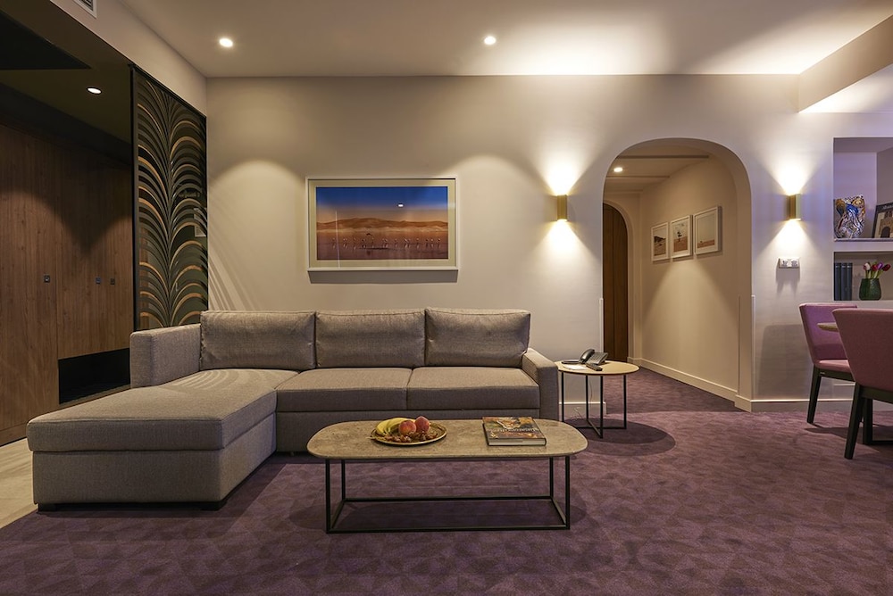 M Suite Hotel 29/50
