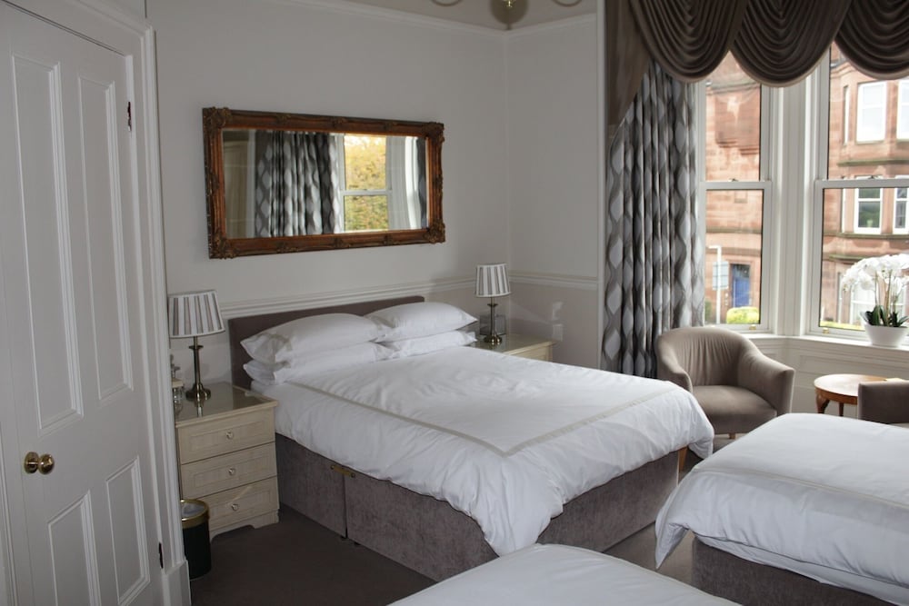 Highfield Guest House 10/50