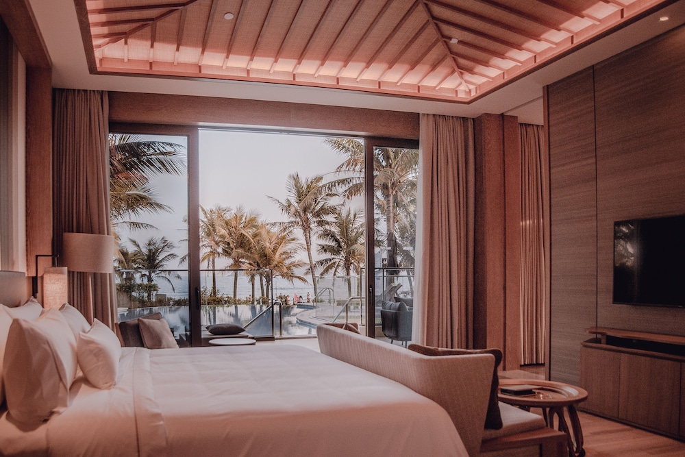 THE WESTIN SHIMEI BAY RESORT 24/70