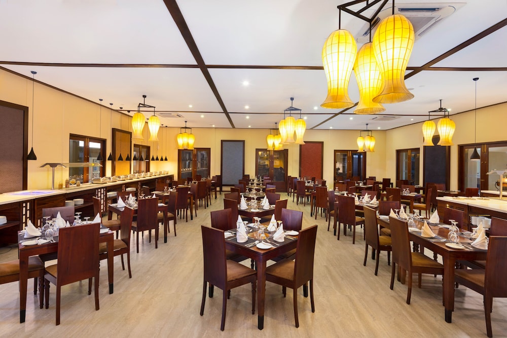 Chaarya Resort Spa By Chandrika 45/60