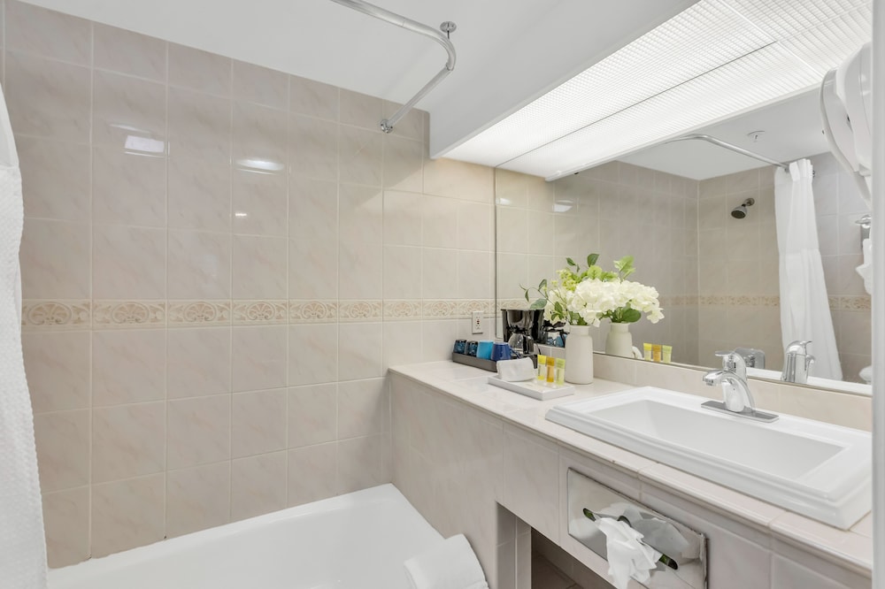 Napa Valley Hotel Suites 25/79