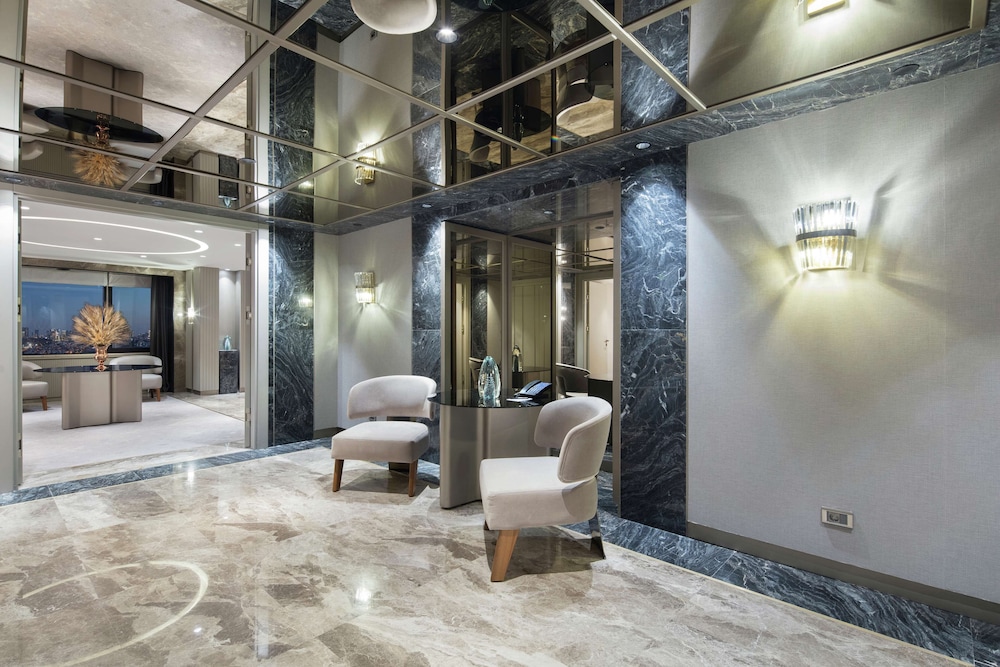 Hilton Istanbul Maslak 42/82