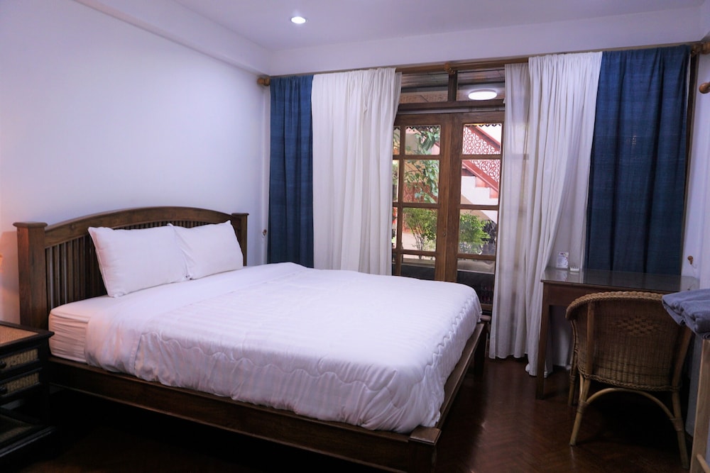 Tiptopthai House 12/50