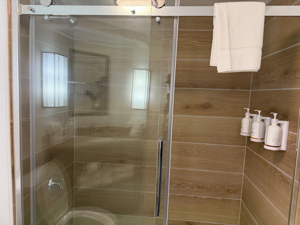 Wingate by Wyndham Jacksonville FL 57/57