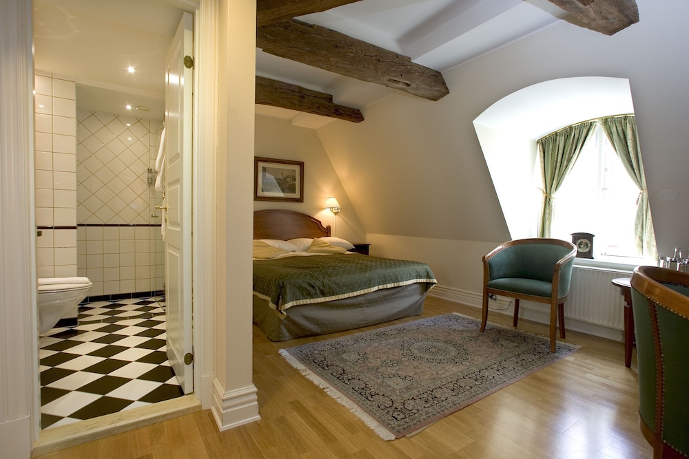 Mayfair Hotel Tunneln 39/43