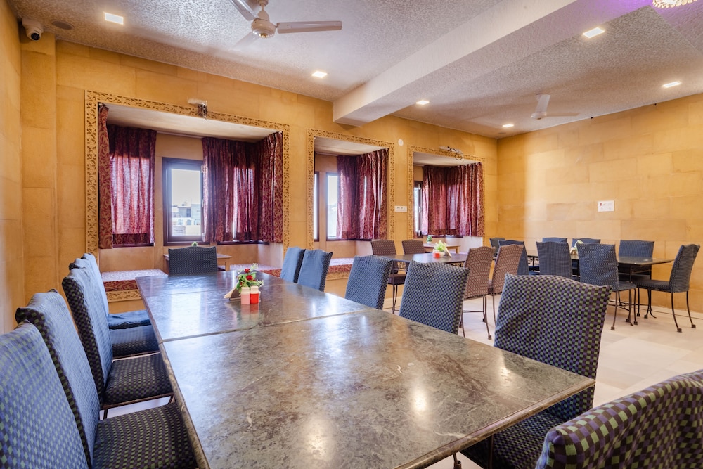 Hotel Akashdeep 35/50