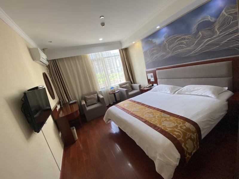 GreenTree Inn Shanghai JinShan Wanda Plaza Longxiang Road Express Hotel 45/64