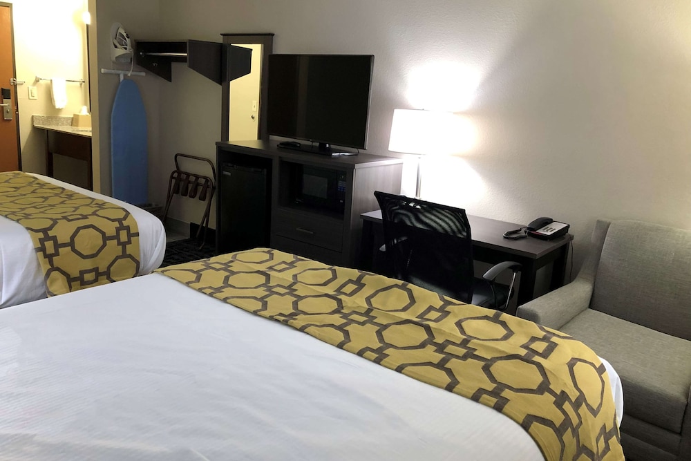 Baymont By Wyndham Joliet 12/50