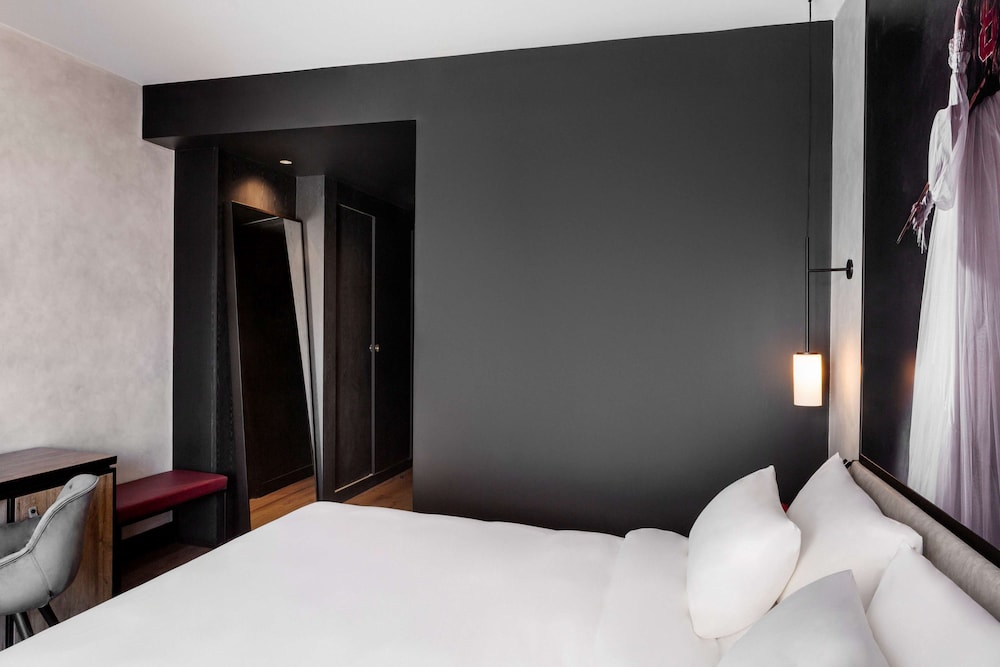 Radisson RED Madrid (ex. Paseo del Arte) 31/70