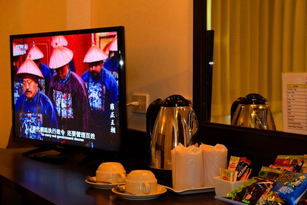 Sunday JA Plus Hotel 44/65