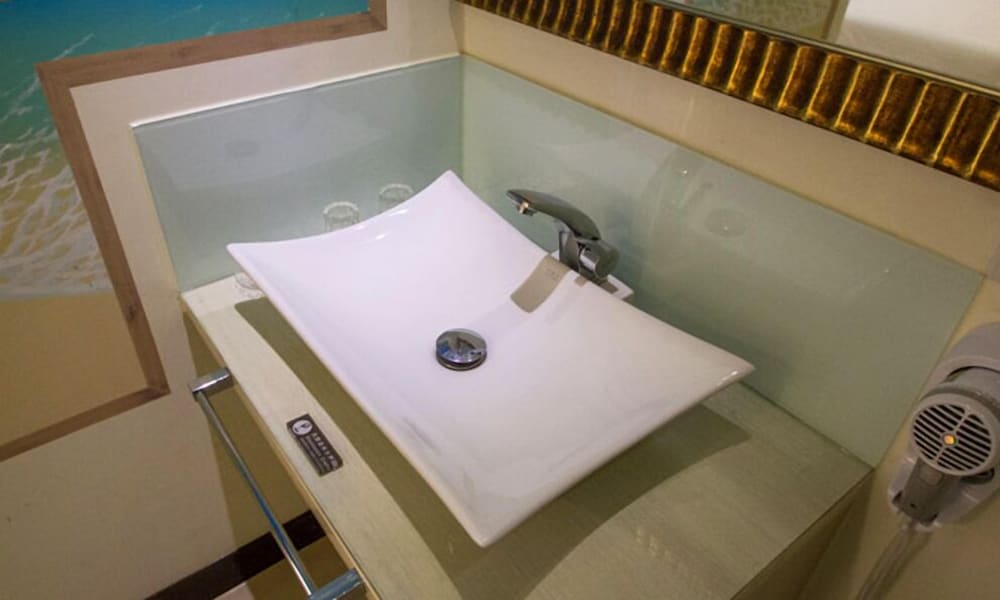 DONGMEN HOTEL 54/54