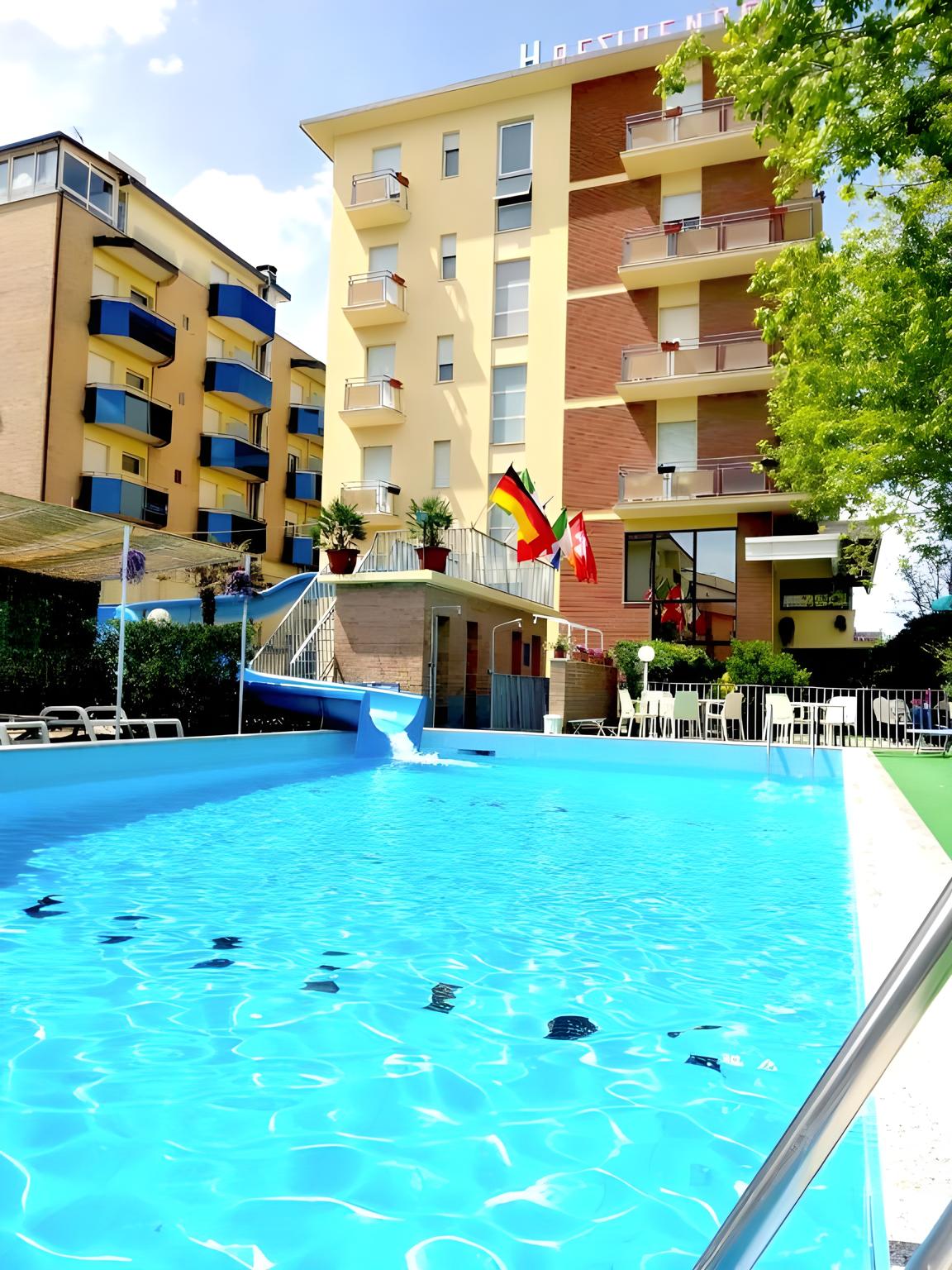 Club Hotel Residence 23/30