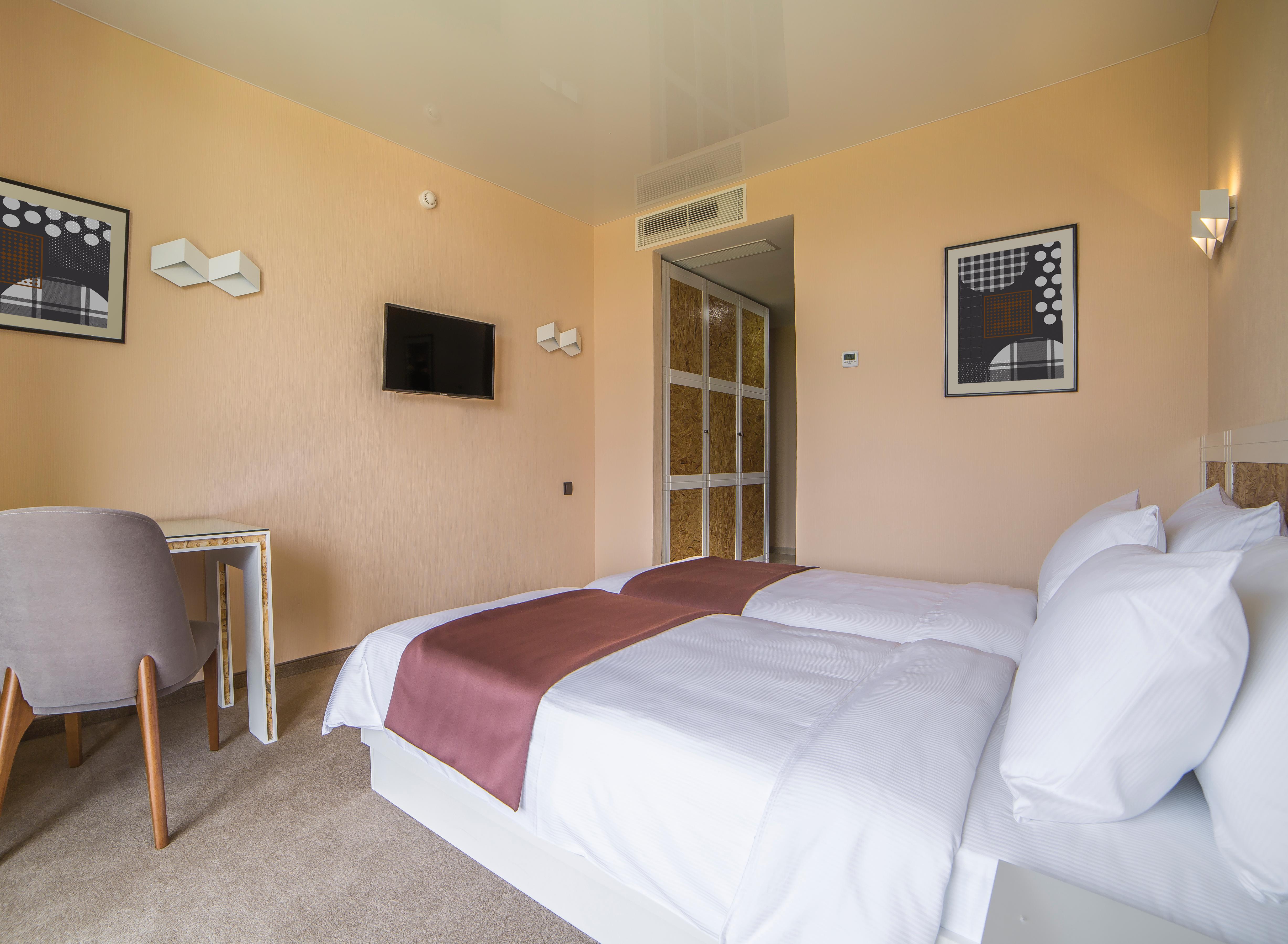 غرفة قياسية ثلاثية، Iveria Inn Tbilisi 4/7