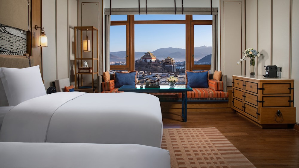 Hotel Indigo Diqing Moonlight City 36/69