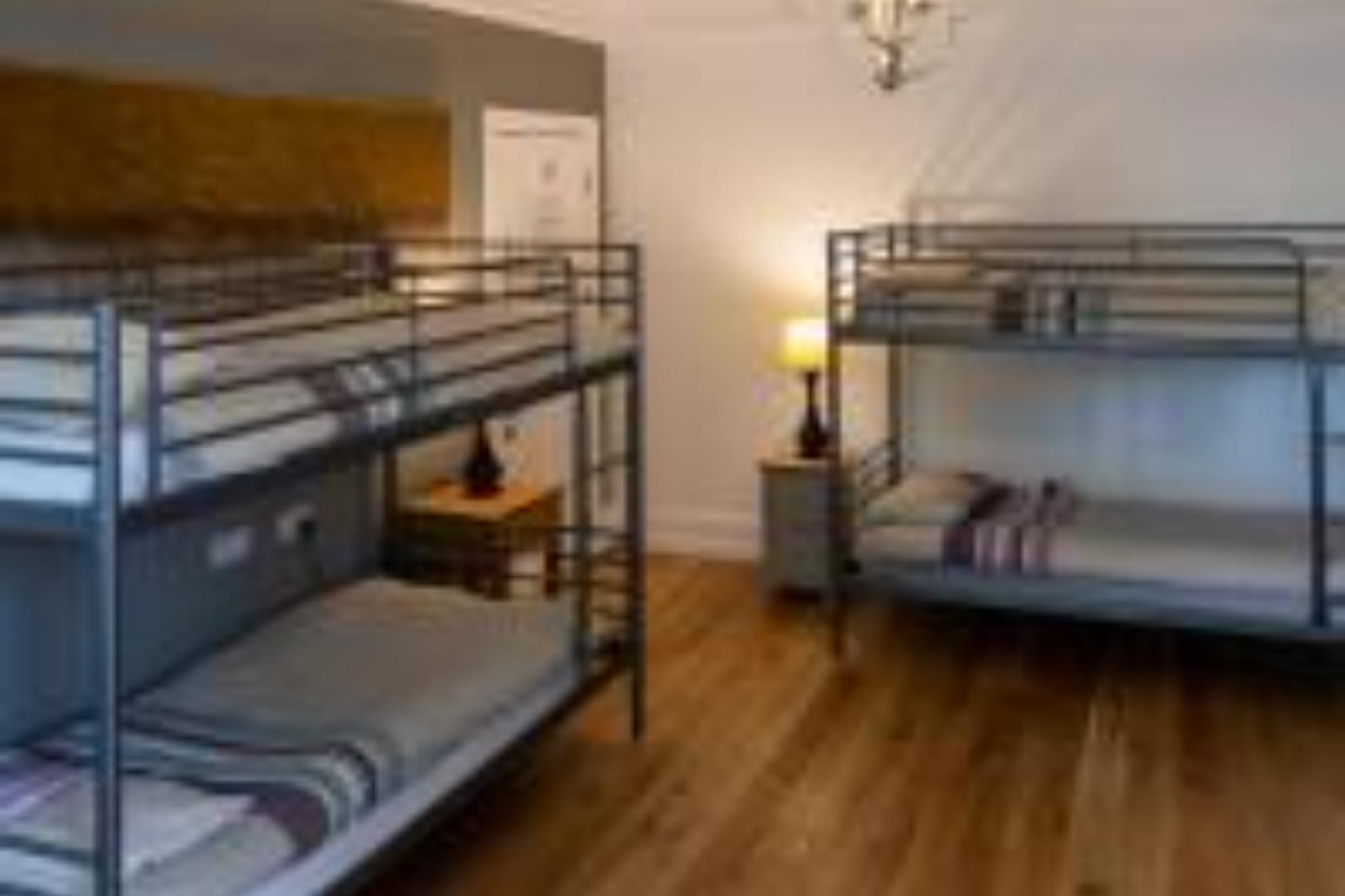 Mixed Dorm, 6 Beds