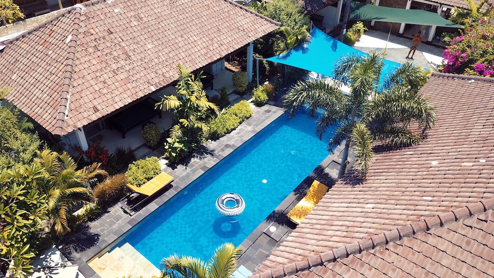 Gili Palms Resort 11/67