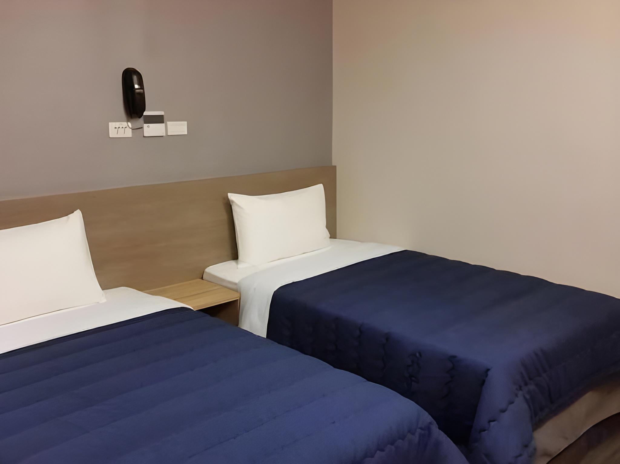 Standard, Twin Beds, No Parking