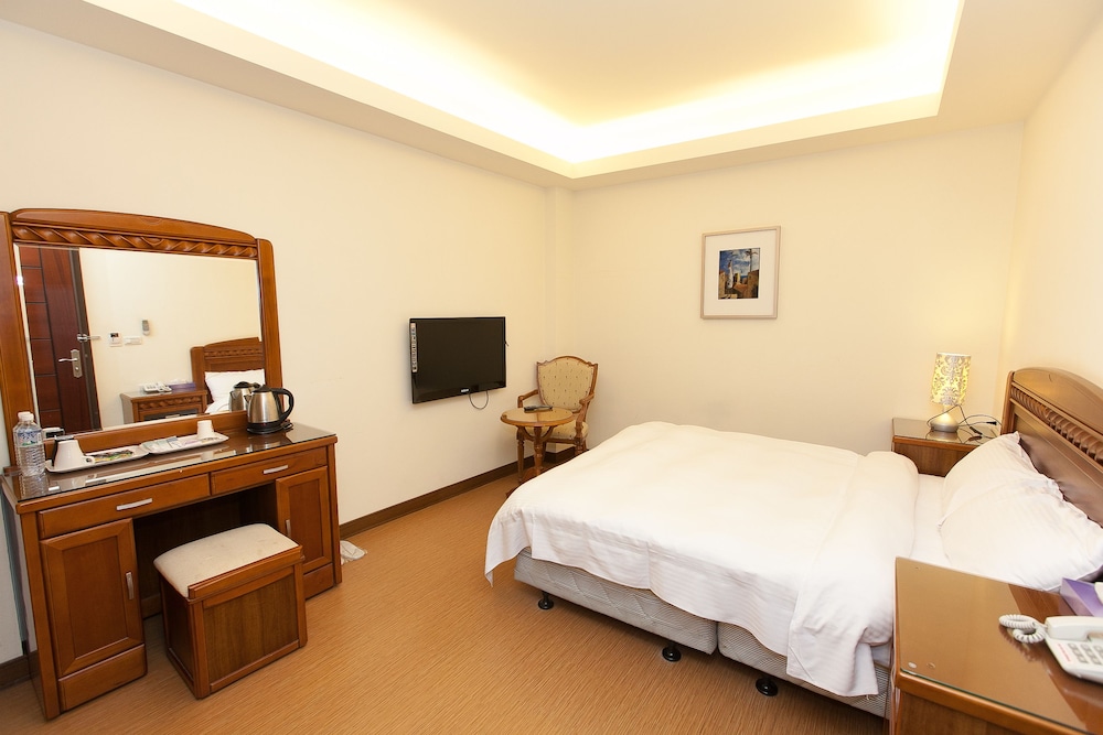 Mucha Hotel 10/54
