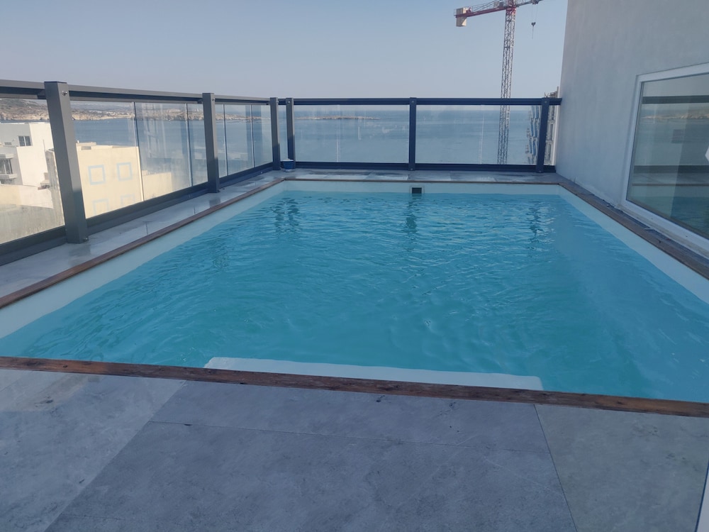 Primera Hotel 33/53