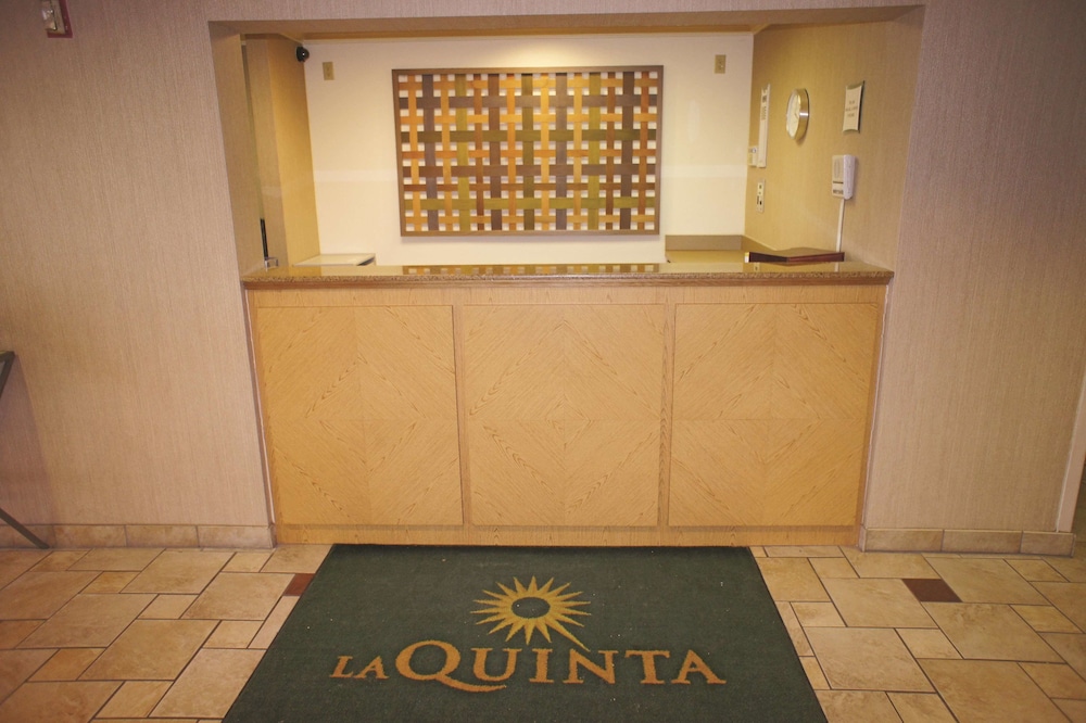 La Quinta Inn And Suites By Wyndham Plattsburgh 9/38