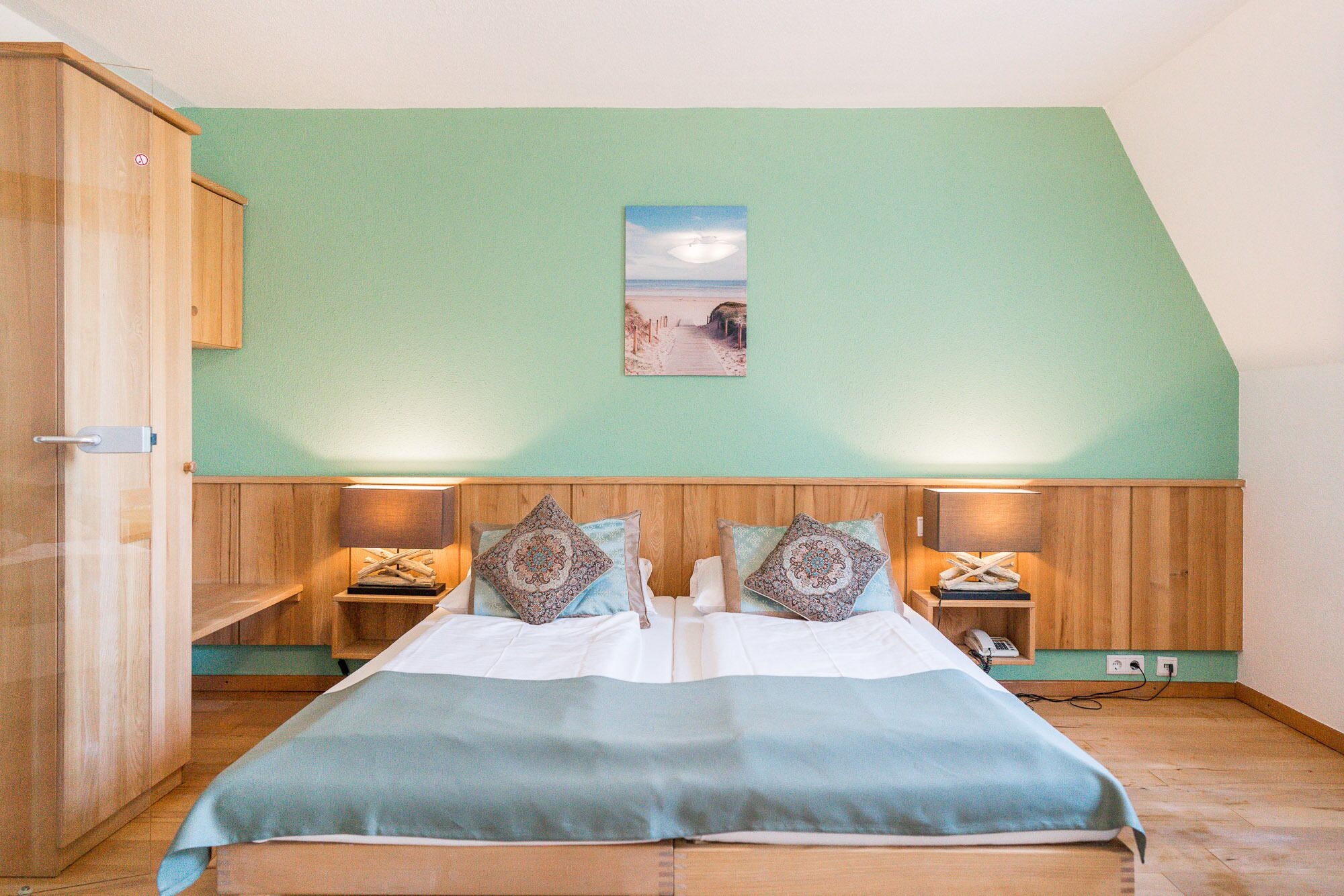 STANDARD, DOUBLE BED