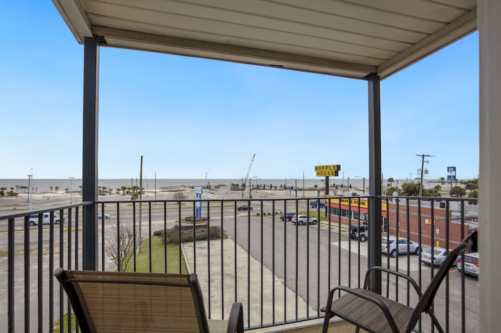 Edgewater Inn 30/51
