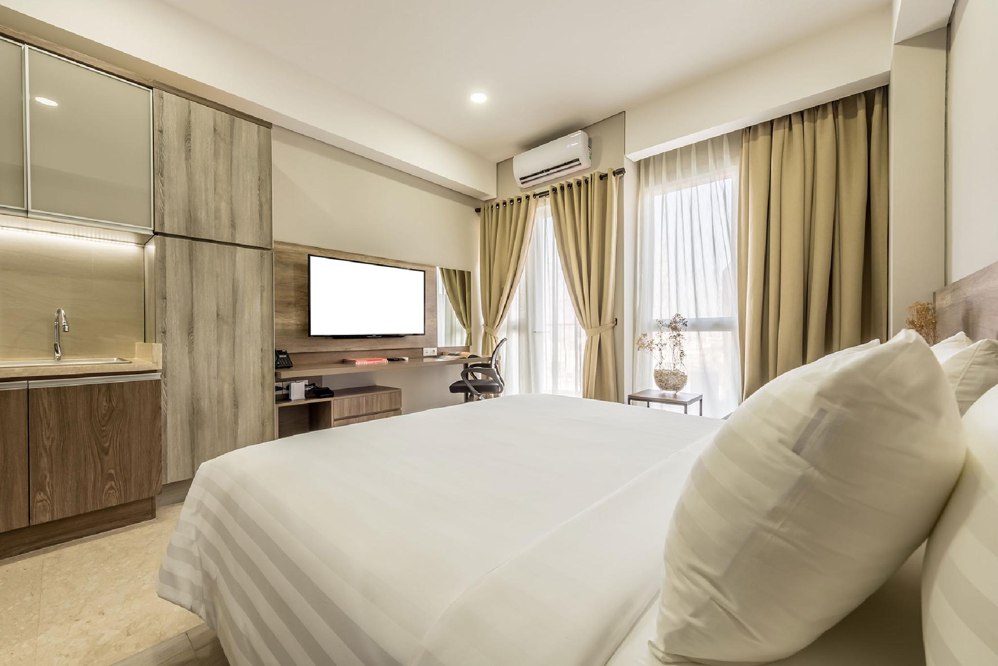 Hollywood, Deluxe, Twin Beds