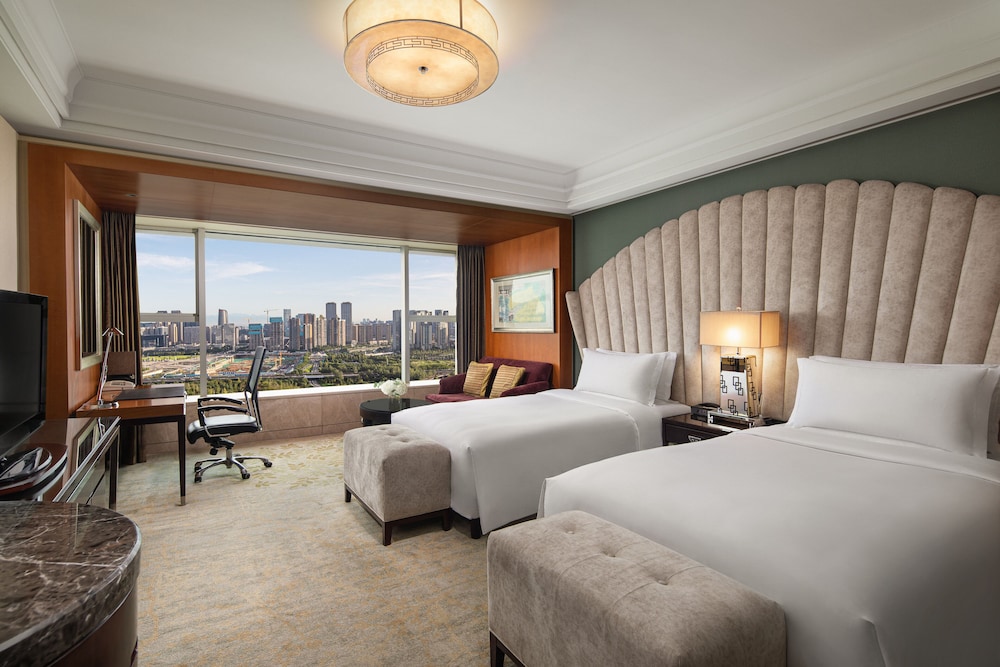 Intercontinental Chengdu Century City 18/82