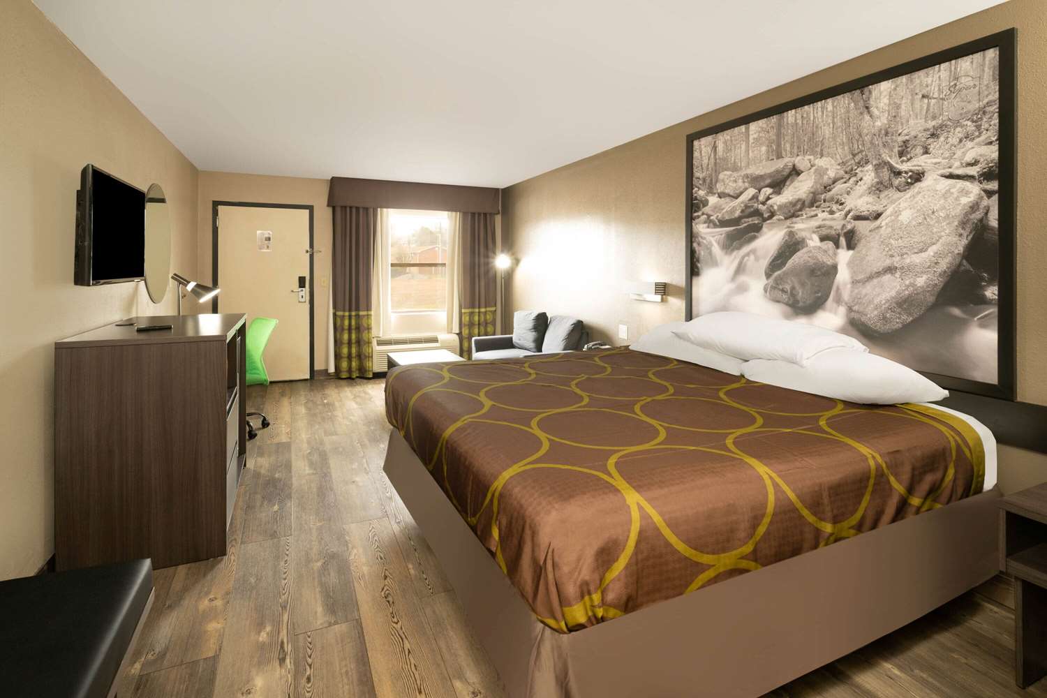 Super 8 by Wyndham Cleveland TN 14/36