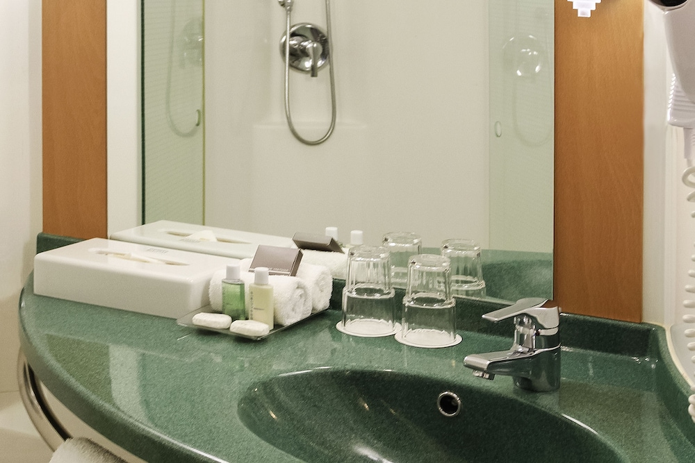 ibis Auckland Ellerslie 31/74