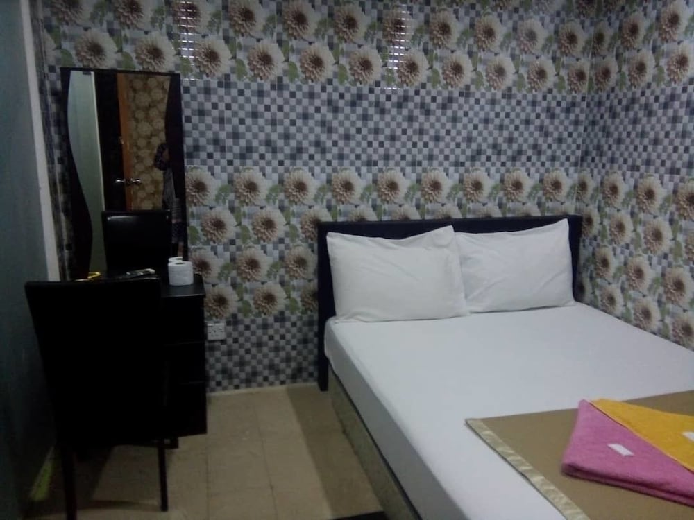 New Wave Malacca Hotel 7/11