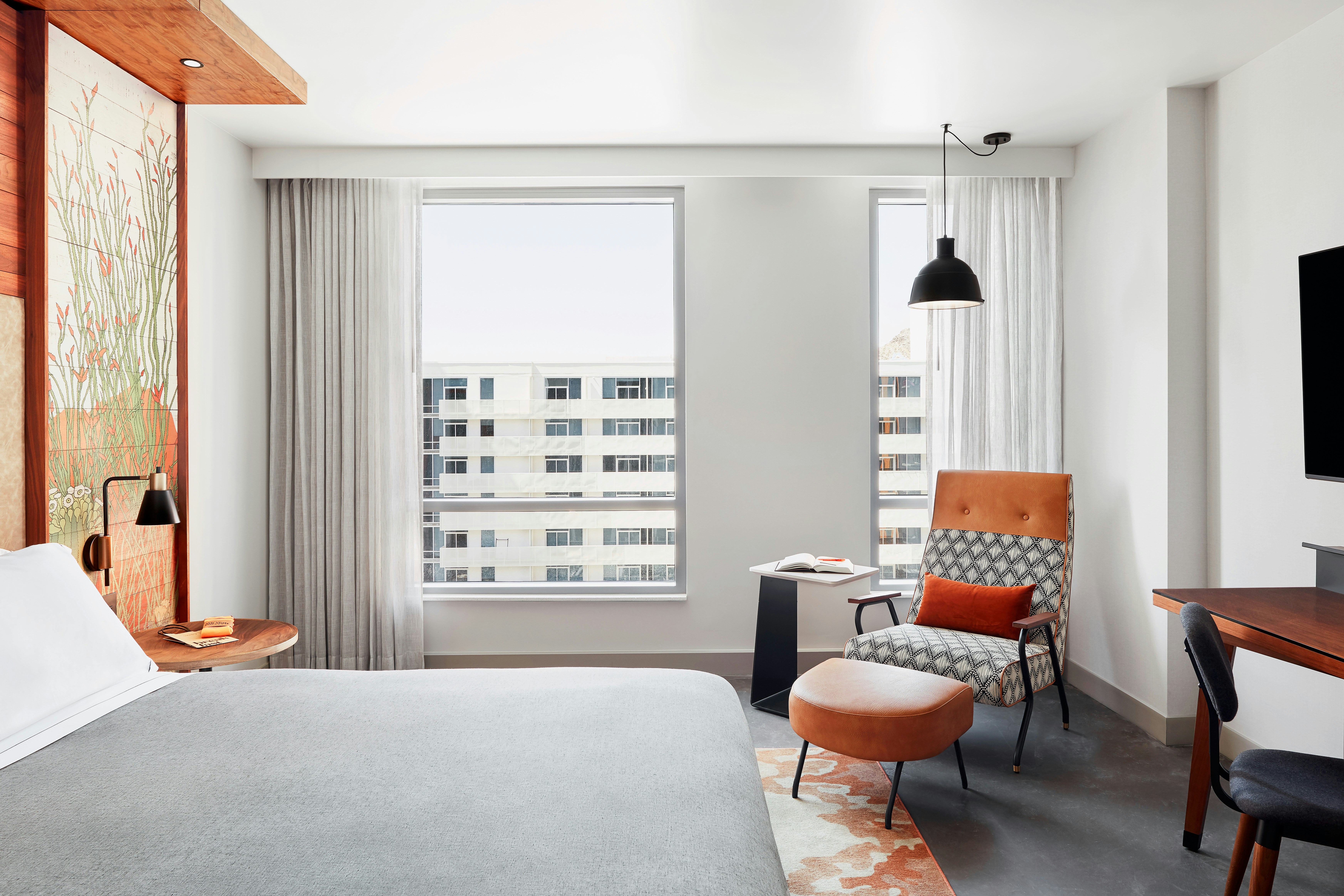 ROOM, KING BED, ACCESSIBLE