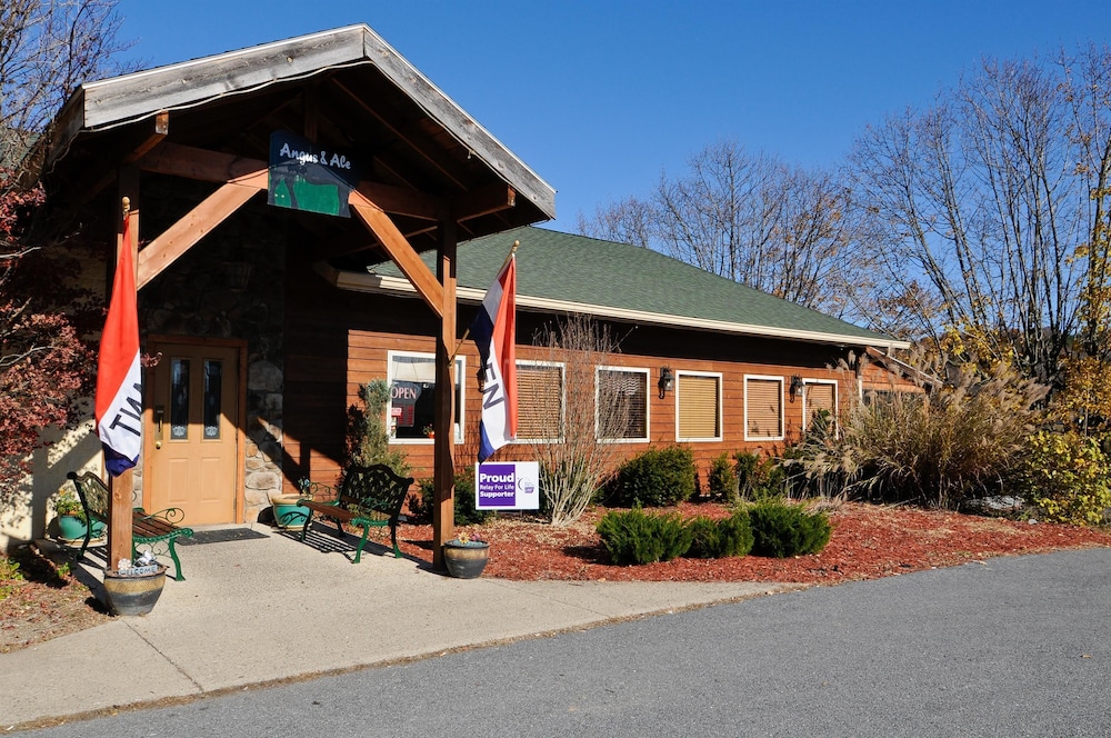 SureStay Plus by Best Western Berkeley Springs 1/38