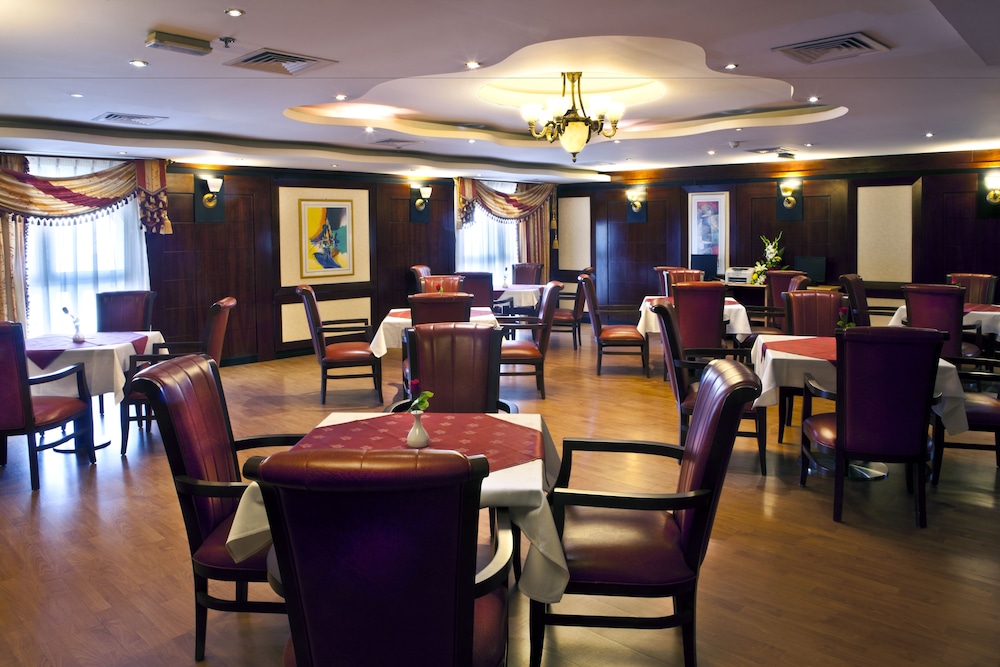 restaurant-cafeteria