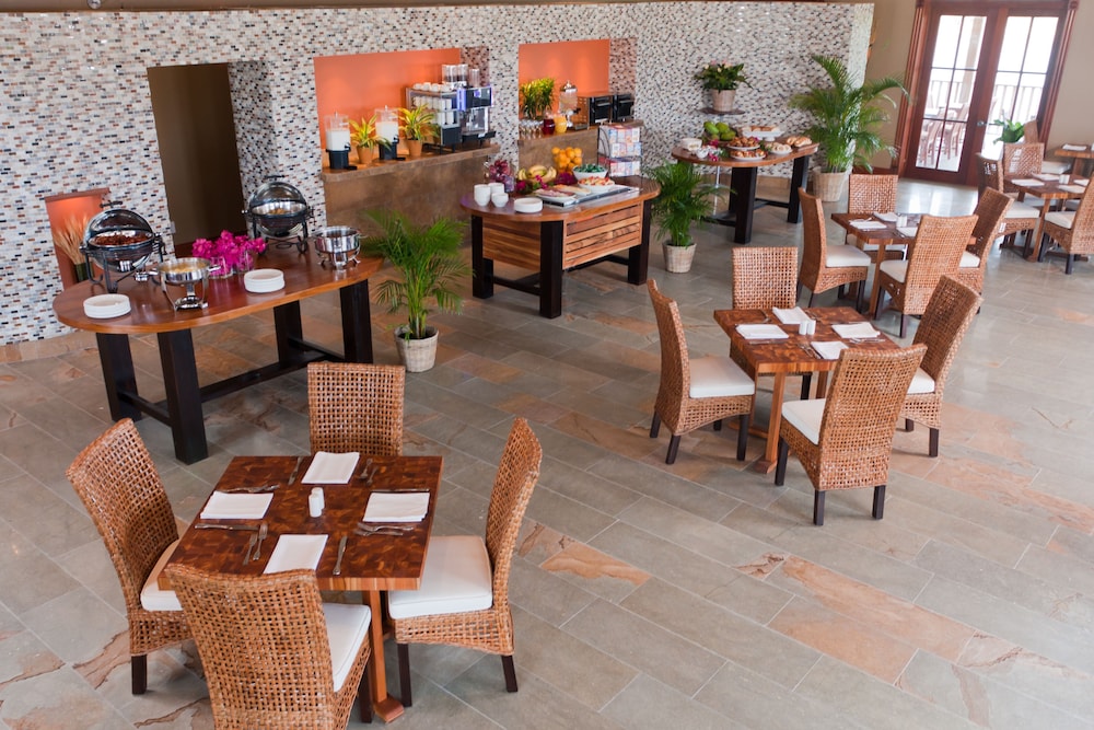 Pelican Bay Resort At Lucaya 44/56