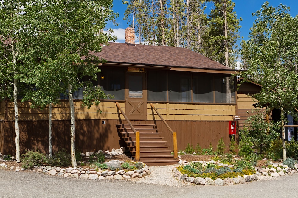 Grand Lake Lodge 4/50