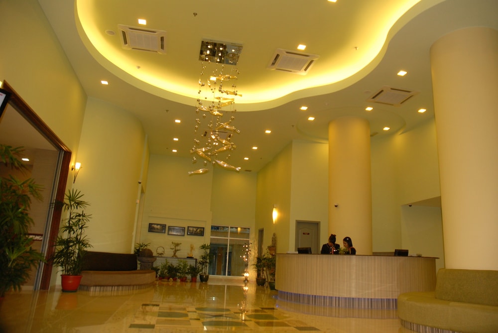 The Pavilion Hotel 6/52