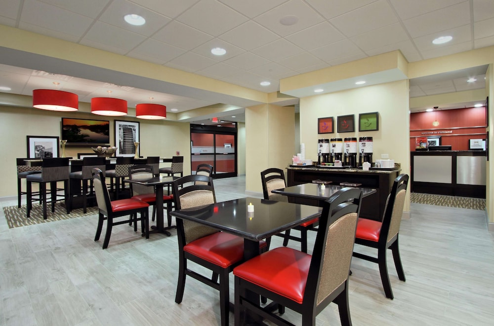 Hampton Inn Richland 28/43