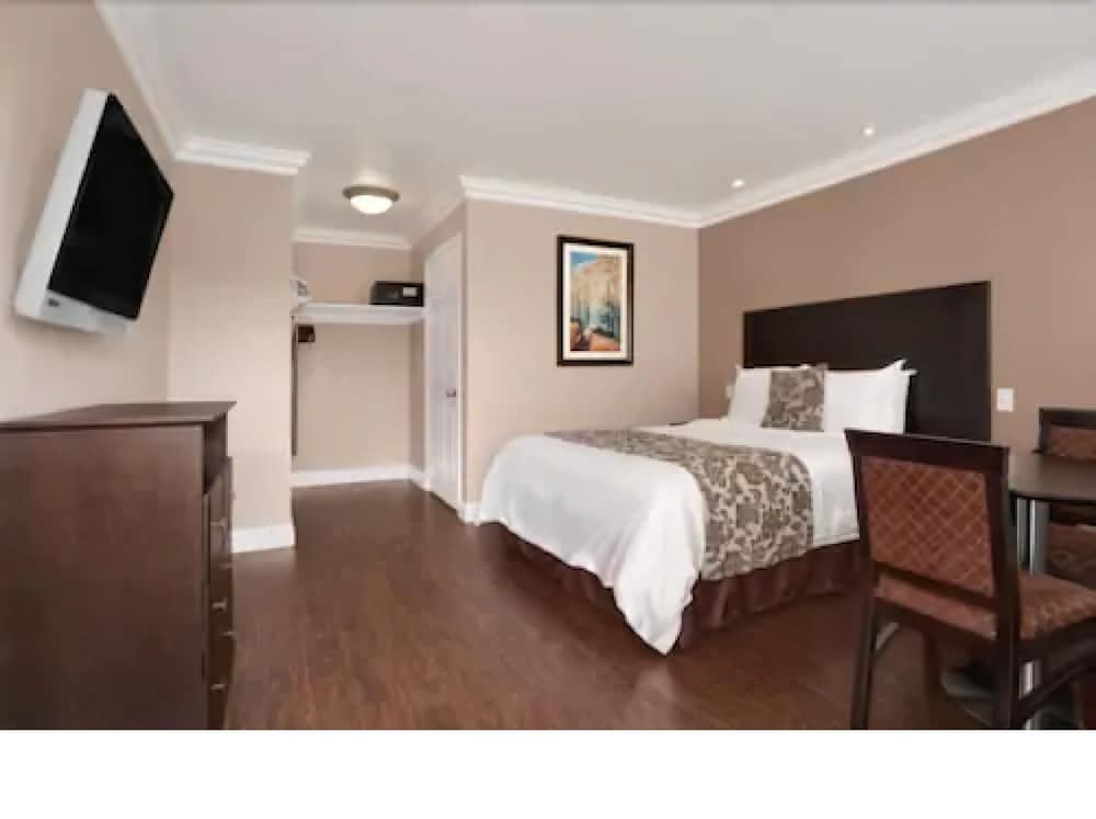 Lotus Of Lompoc - A Great Hospitality Inn 21/32