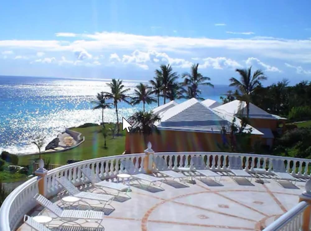 Coco Reef Bermuda 55/62