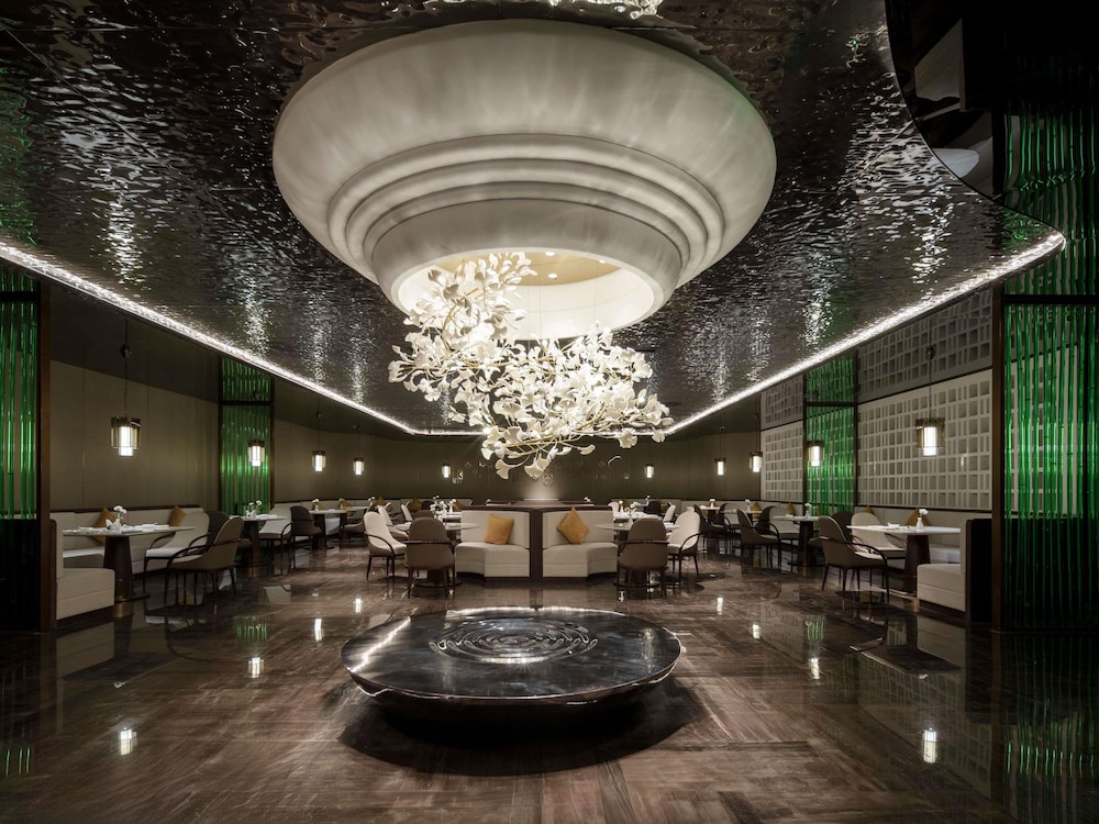 Grand Mercure Hangzhou Qingshan Lake 55/59